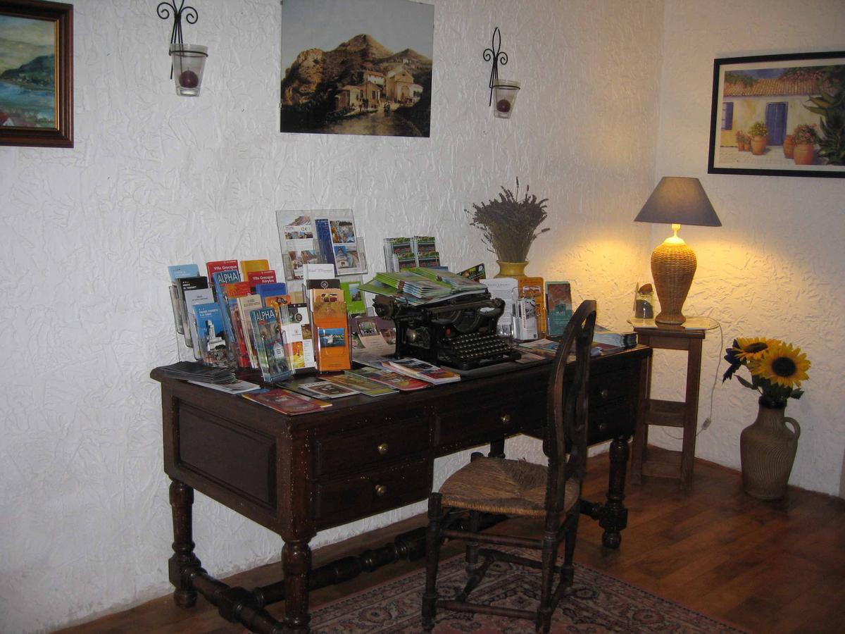 Hostellerie Aspremont Exteriör bild